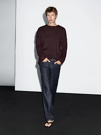 Mid-rise straight-leg jeans