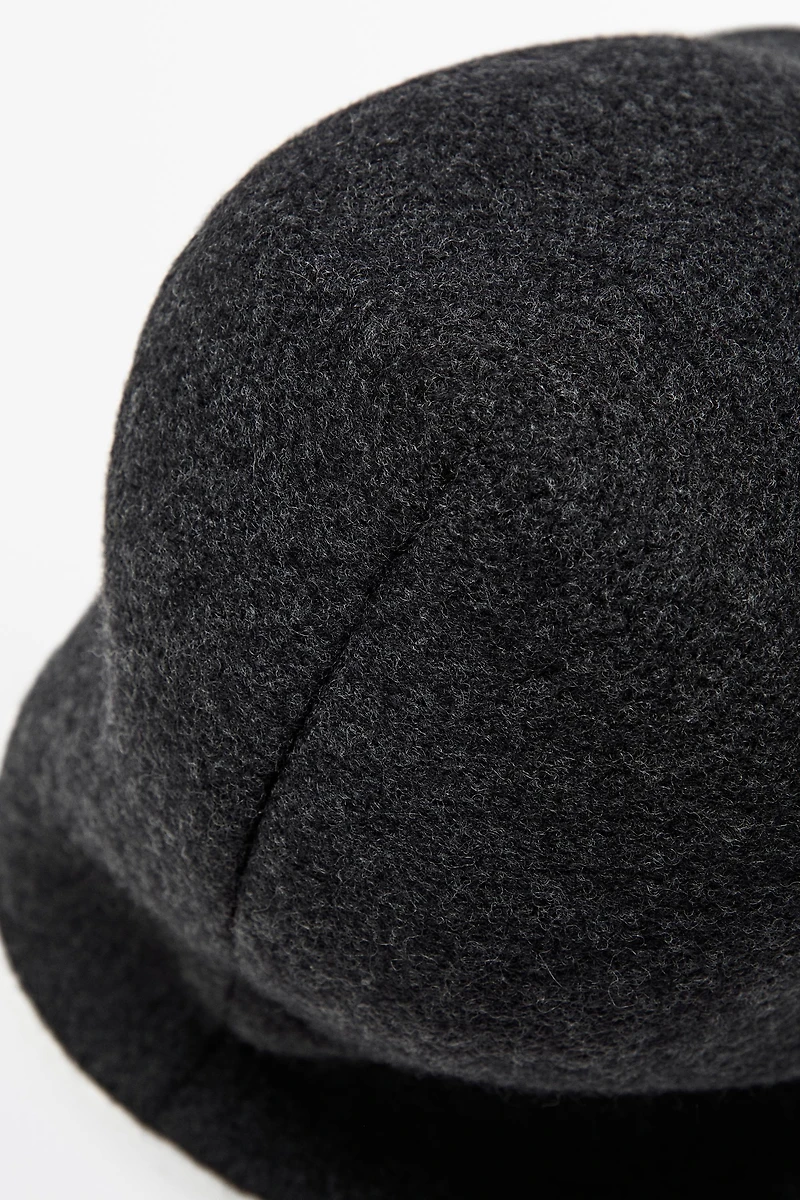 Knit bucket hat