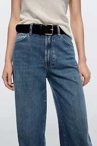 High-waist wide-leg jeans
