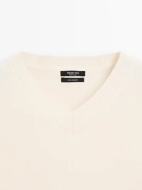 100% cashmere oversize V-neck sweater
