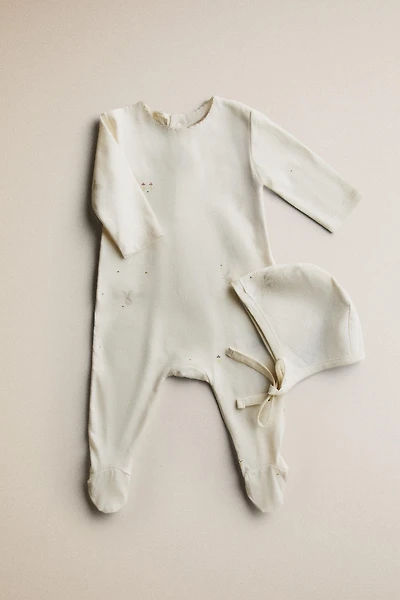 NEWBORN RABBITS AND FLOWERS SET