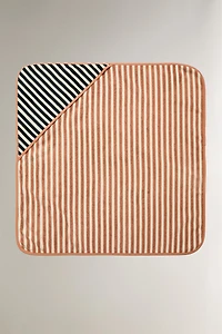 REVERSIBLE STRIPED HOODED BABY TOWEL