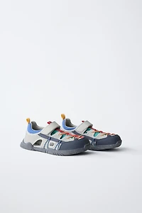 BAREFOOT SNEAKERS WITH CUTOUTS