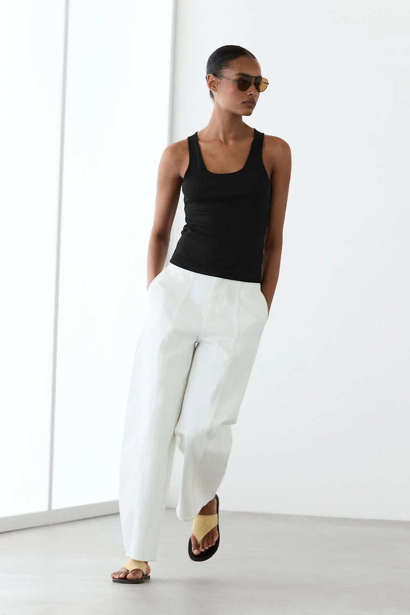 Scoop neck strappy top