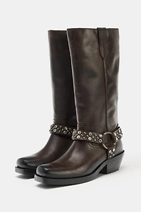 FLAT LEATHER BOOTS WITH APPLIQUES