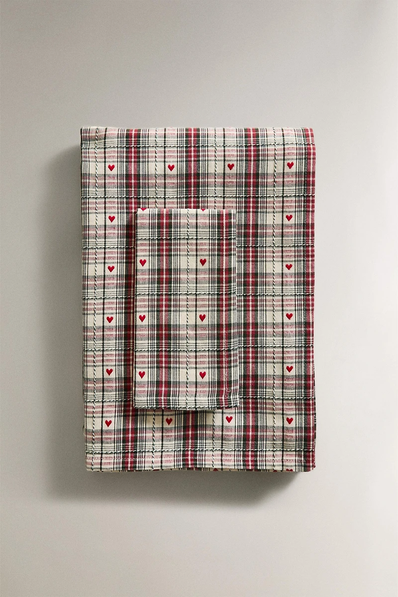 DYED THREAD CHRISTMAS HEART TABLECLOTH