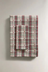 DYED THREAD CHRISTMAS HEART TABLECLOTH