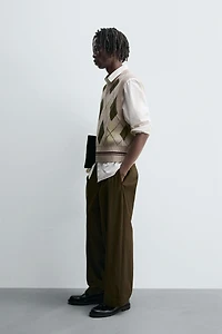 ARGYLE KNIT VEST