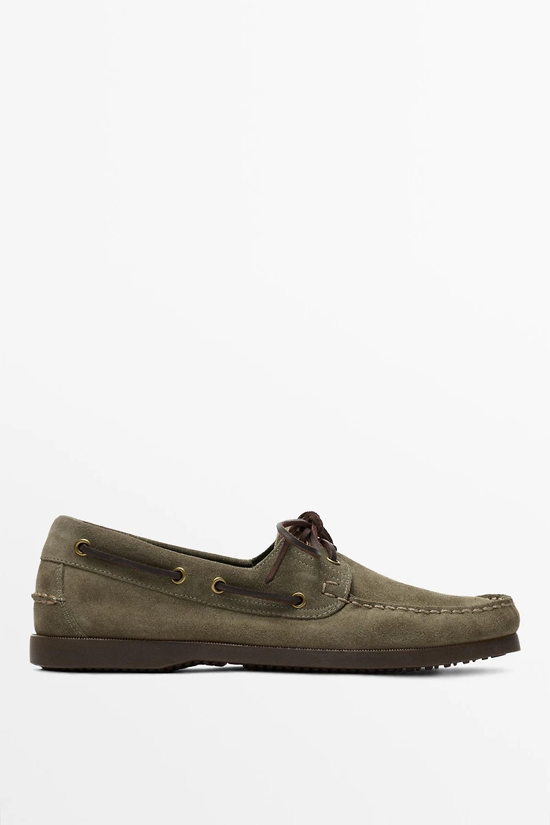 Leather boat shoe