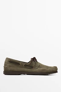 Leather boat shoe