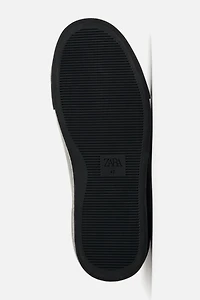 BASIC SNEAKERS