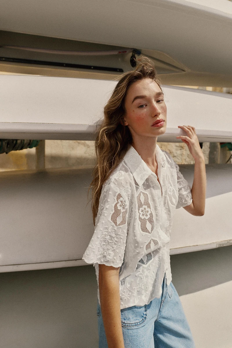 CHEMISE BRODÉE MANCHES COURTES