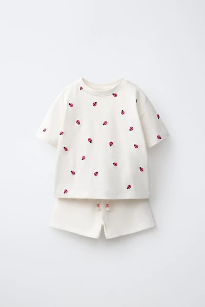 EMBROIDERED T-SHIRT AND BERMUDA SET