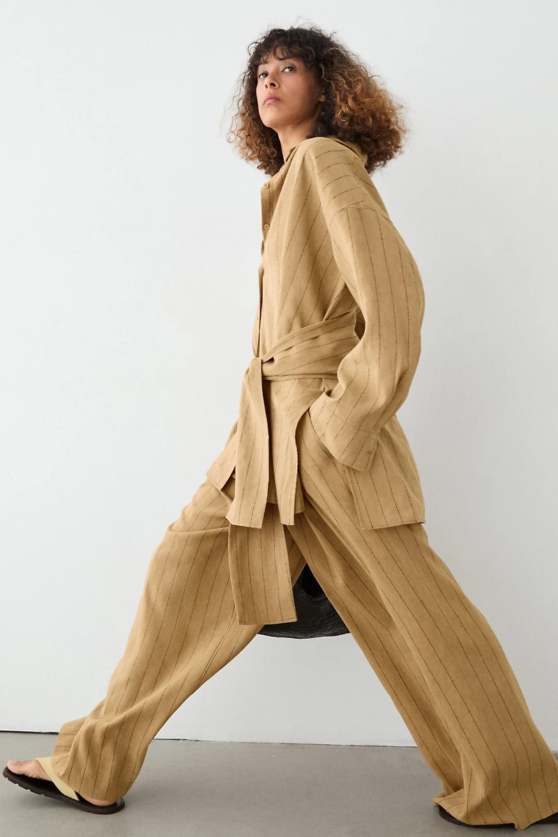Darted wide-leg trousers
