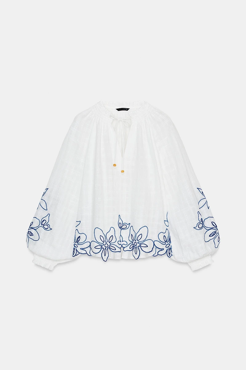 BLOUSE BRODÉE À FLEURS