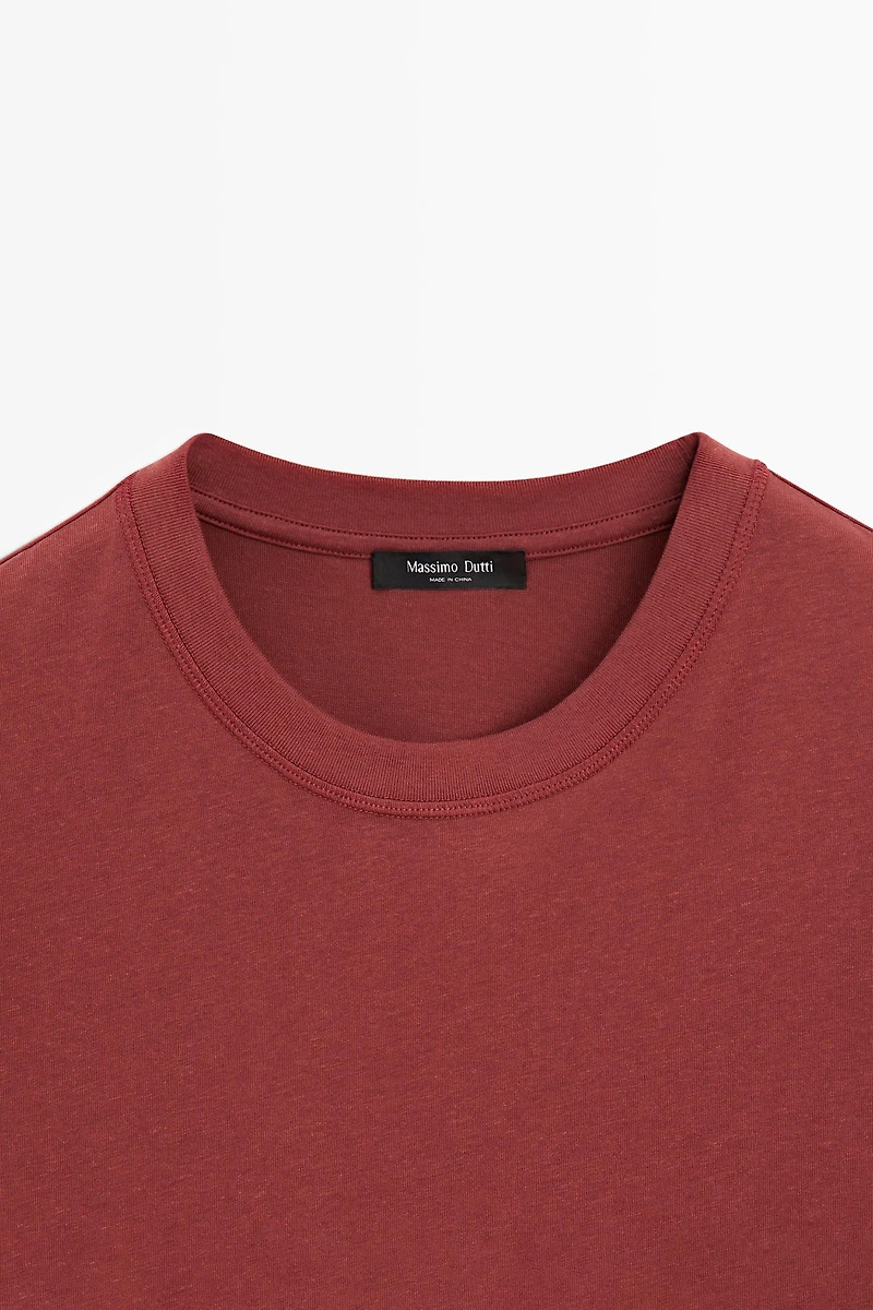 Short sleeve cotton blend T-shirt