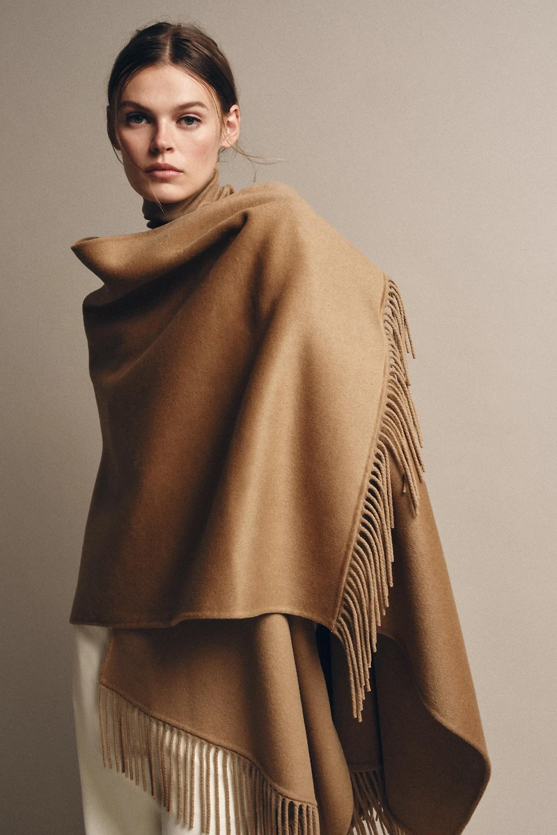 FRINGED WOOL LONG CAPE