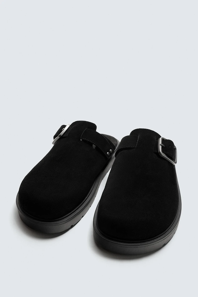 LEATHER BUCKLE CLOGS