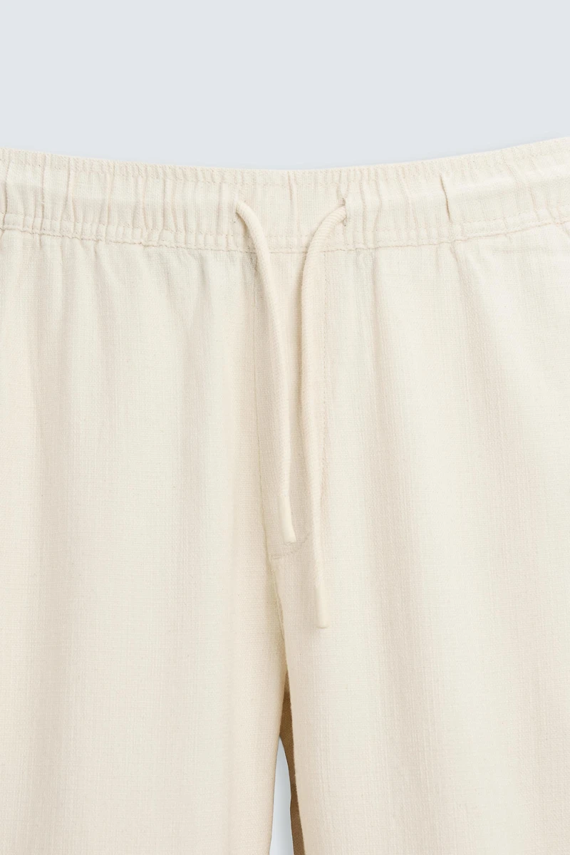 PANTALON COUPE DÉCONTRACTÉE À TEXTURE