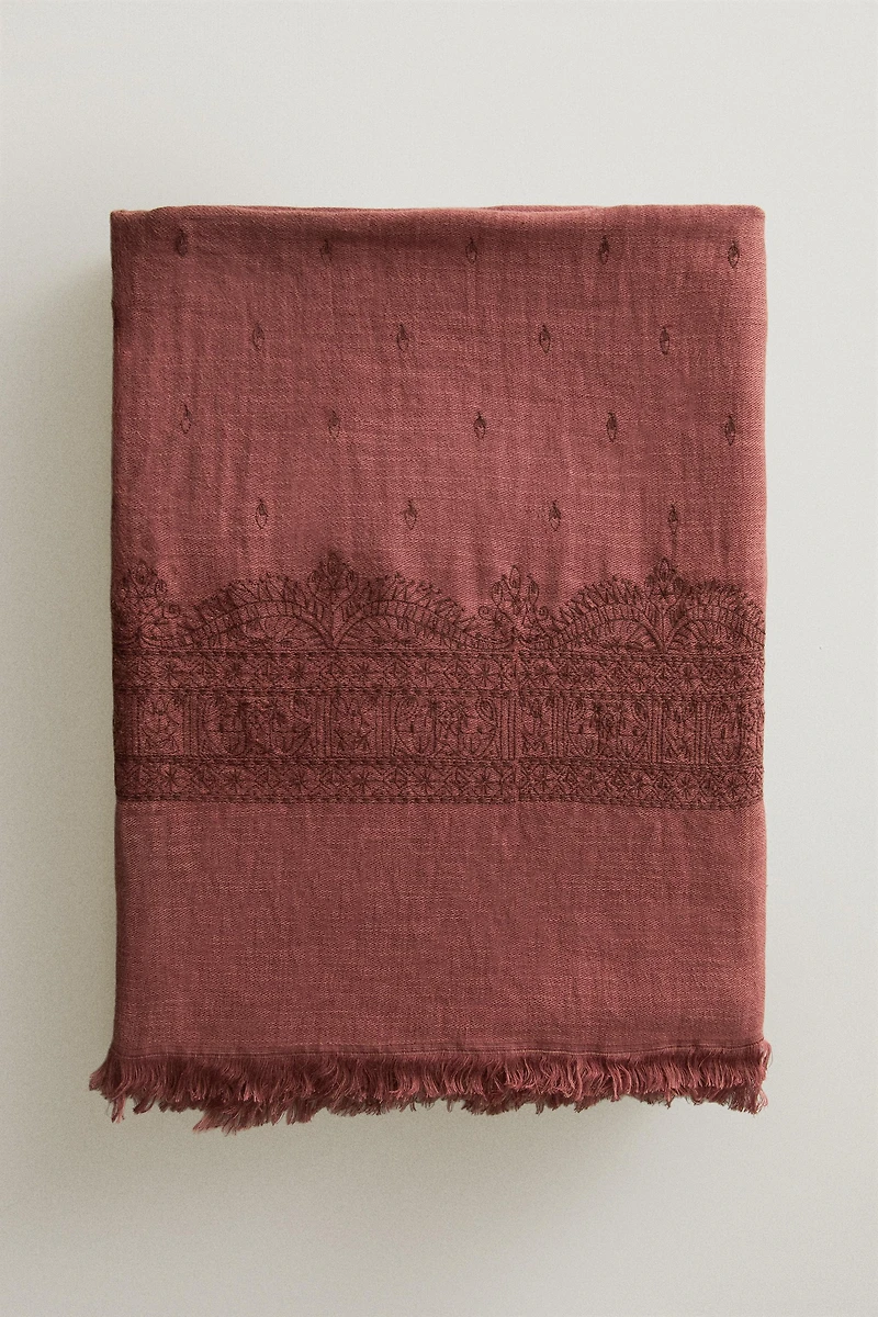 LINEN AND COTTON BLANKET WITH EMBROIDERY