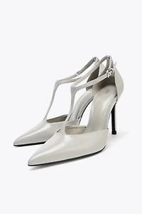 CHAUSSURES À TALONS BRIDES