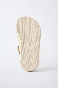TEXTILE BAREFOOT MARY JANE SNEAKERS