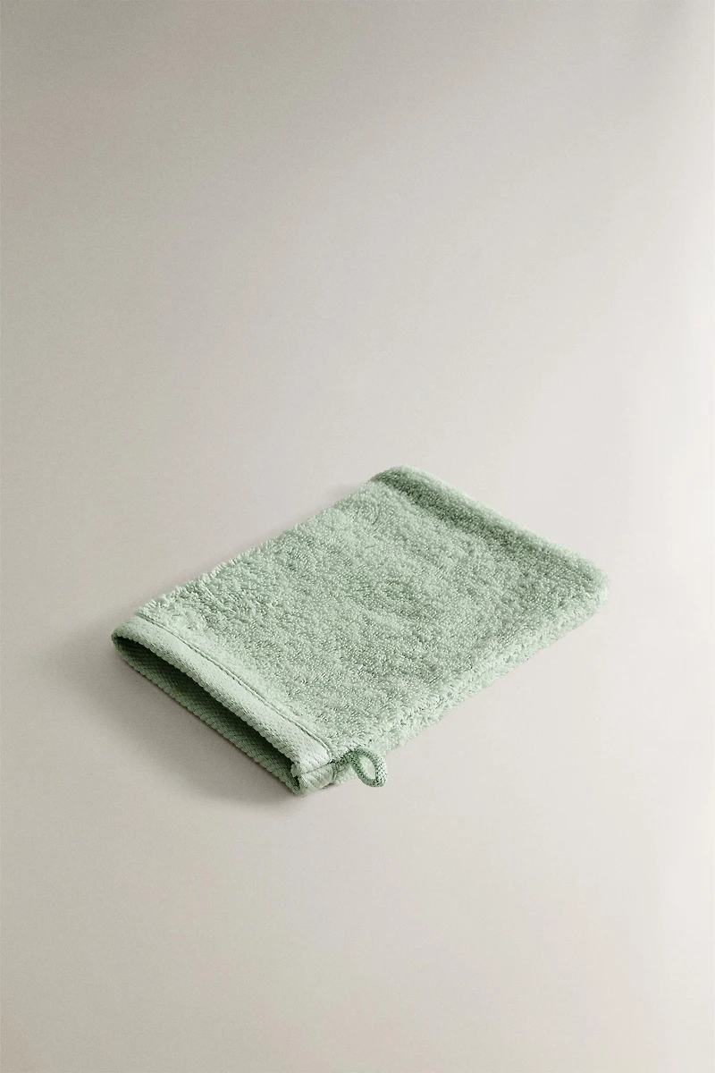 COTTON TERRY BATH MITT