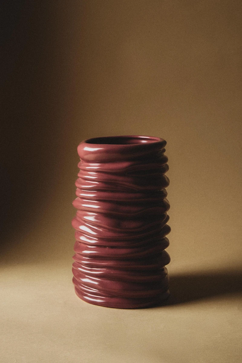 WAVY CERAMIC VASE X COLLAGERIE