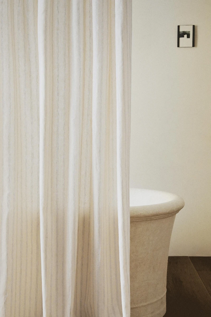 STRIPED LINEN SHOWER CURTAIN