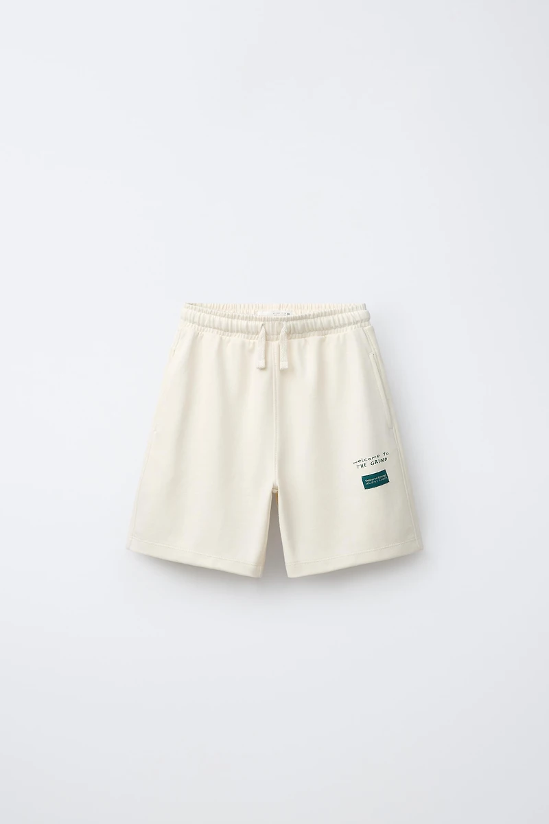 INTERLOCK T-SHIRT AND BERMUDA SHORTS SET