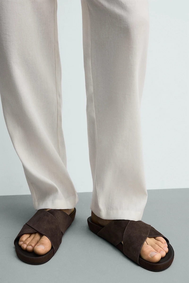 CROSSED STRAP SANDALS