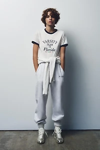 FLAMÉ TEXT T-SHIRT
