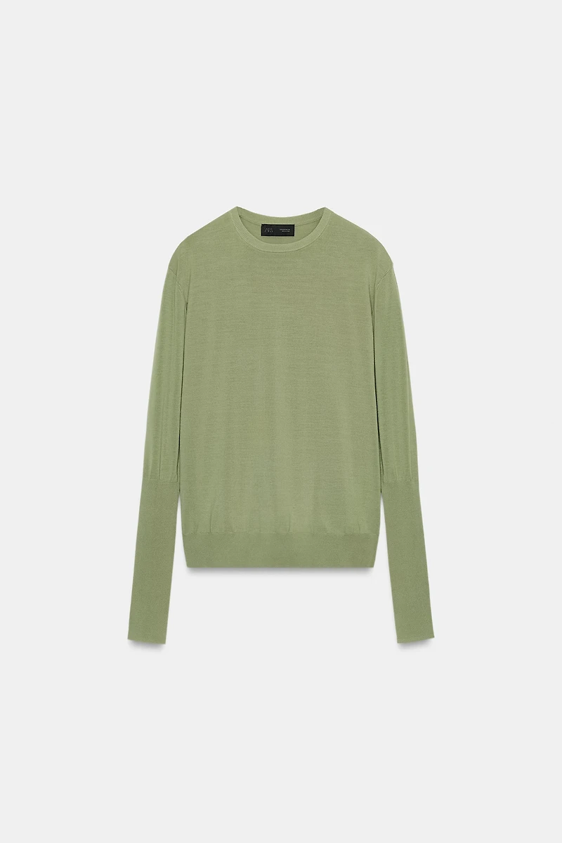 EXTRA FINE KNIT JUMPER