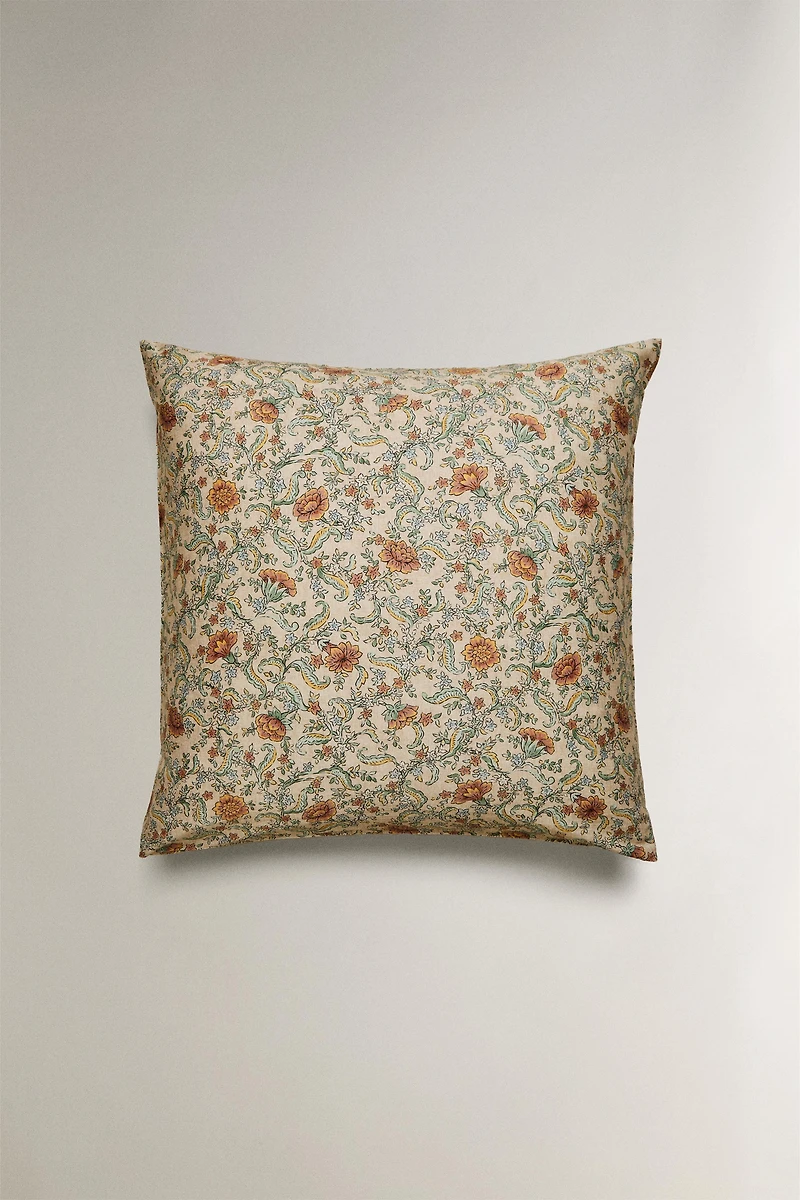 SATEEN PILLOWCASE WITH FLOWERS (300 THREAD COUNT)