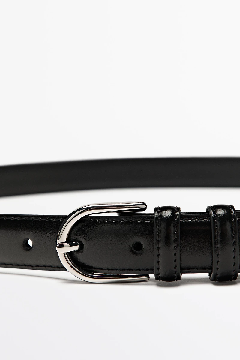 Nappa leather belt with topstitching and oval buckle