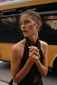ASYMMETRIC SHORT DRESS WITH BOW