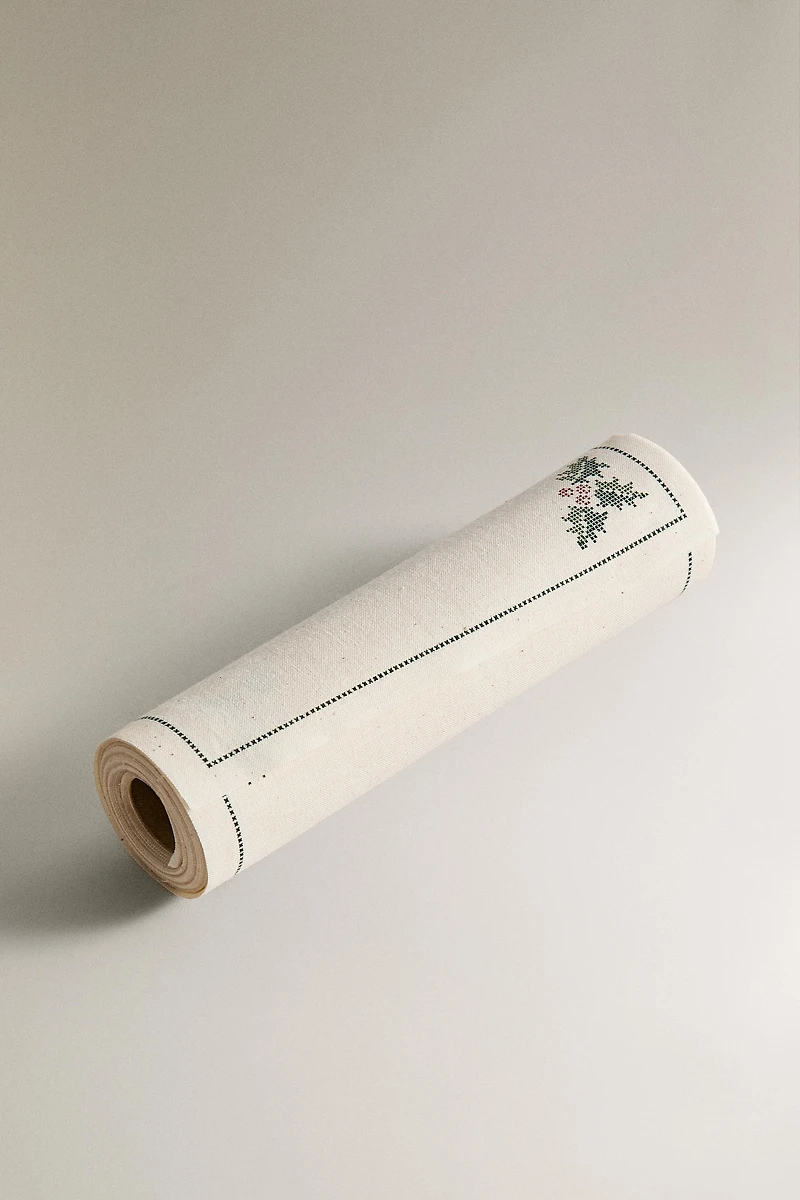 CHRISTMAS HOLLY LEAF COTTON NAPKIN ROLL (SET OF 20)