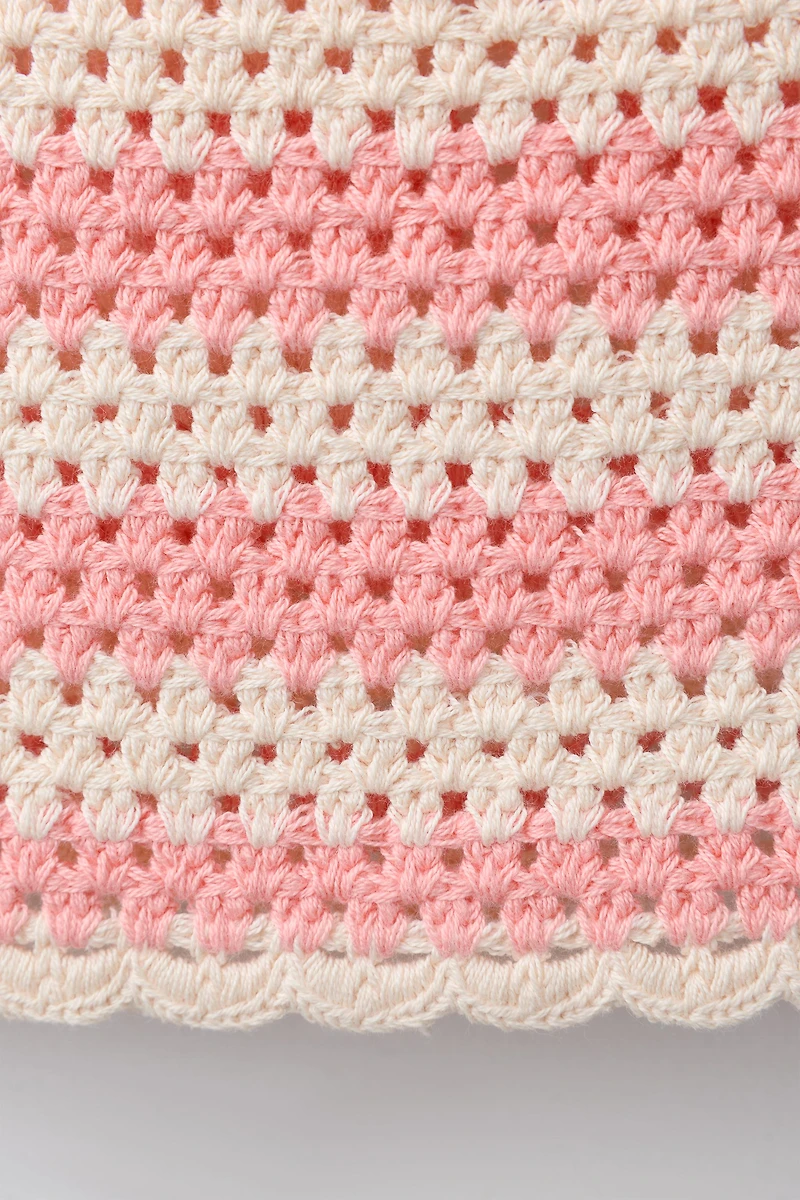 TOP EN CROCHET À RAYURES
