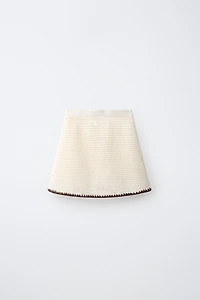 CONTRAST HEM KNIT SKIRT