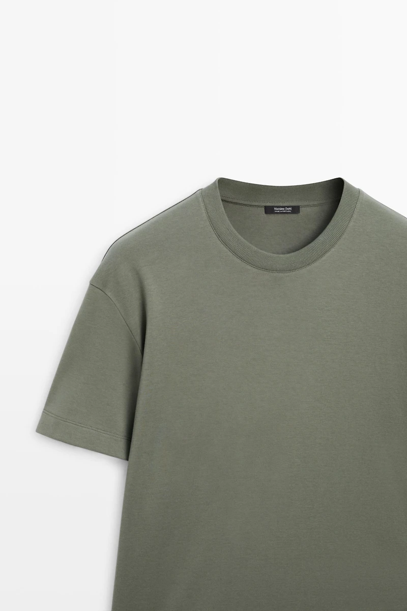 100% cotton medium weight short sleeve T-shirt