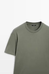 100% cotton medium weight short sleeve T-shirt