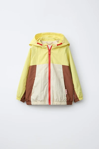 LIGHTWEIGHT COLORBLOCK RAINCOAT