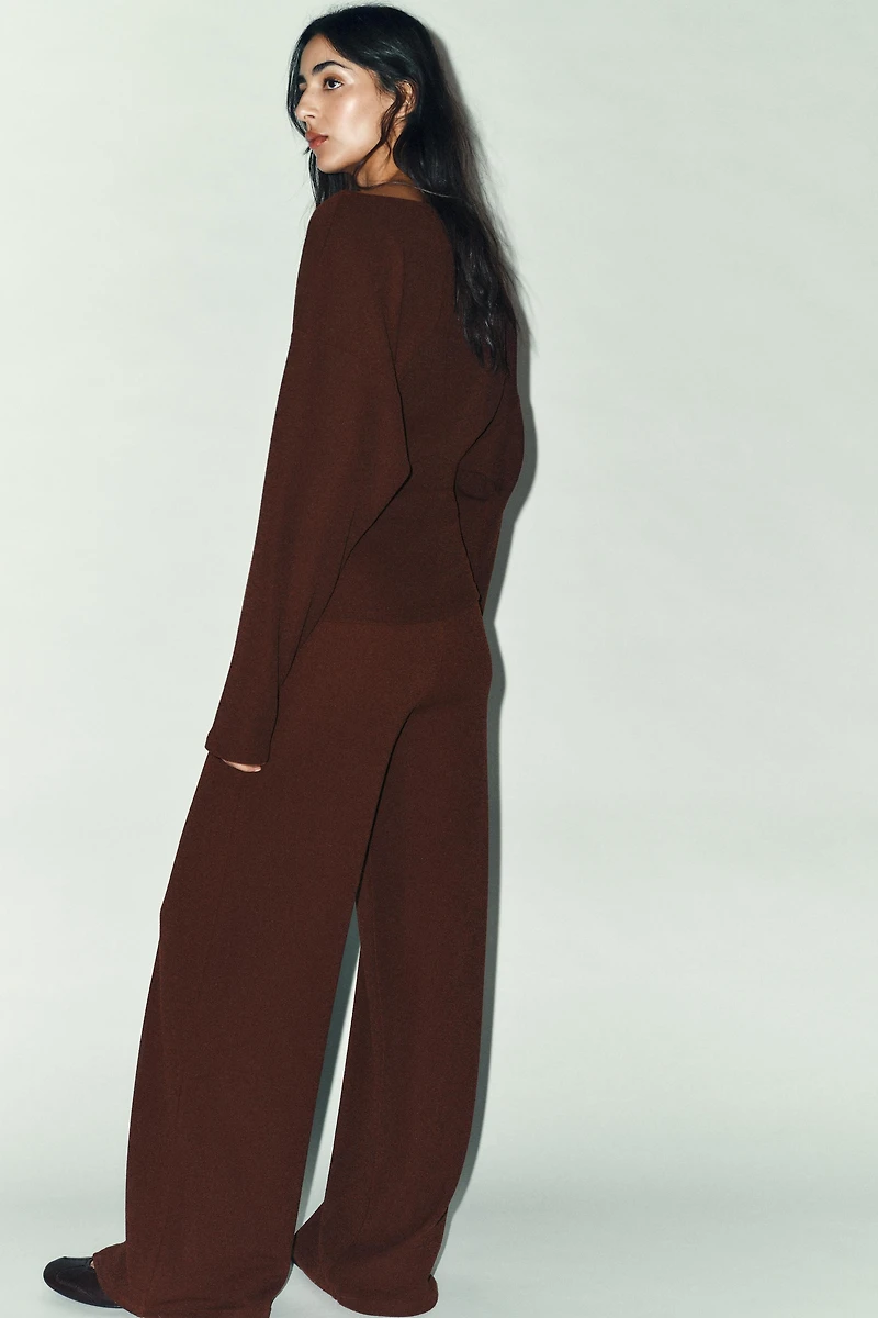 TEXTURED WIDE LEG PANTS