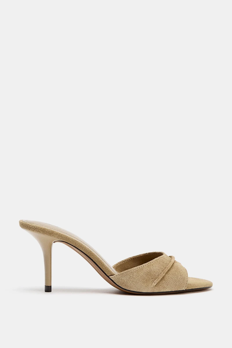 LEATHER HEELED SANDALS