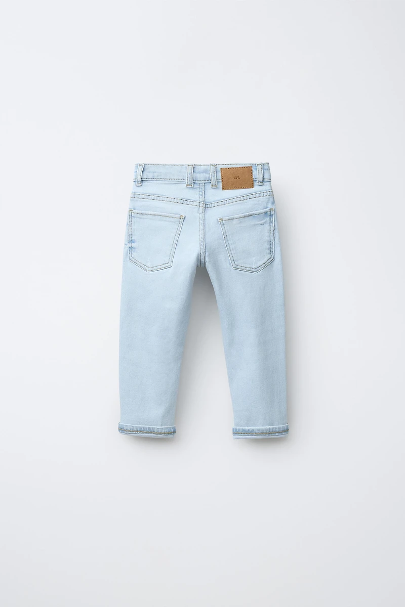 RIPPED STRAIGHT COMFORT JEANS