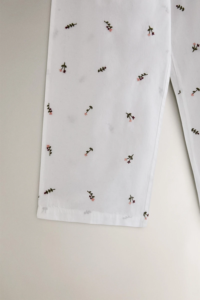 EMBROIDERED FLOWER TROUSERS