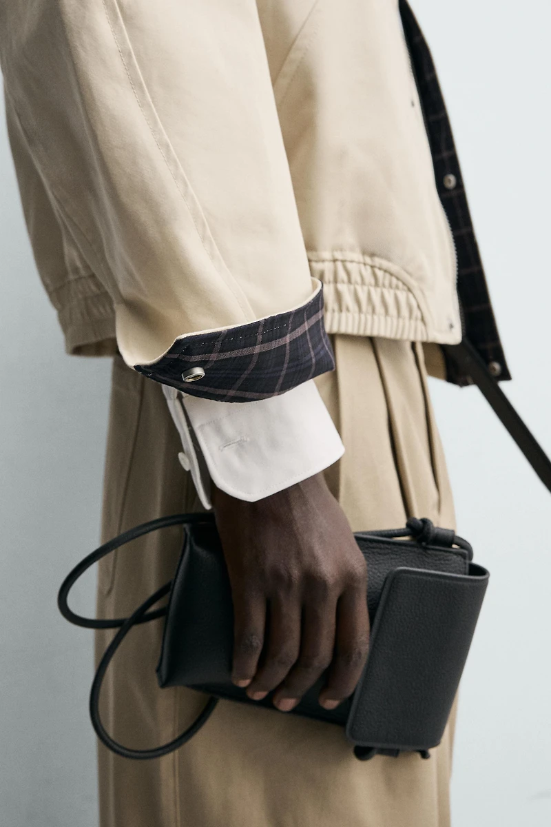 CONTRAST COLLAR JACKET