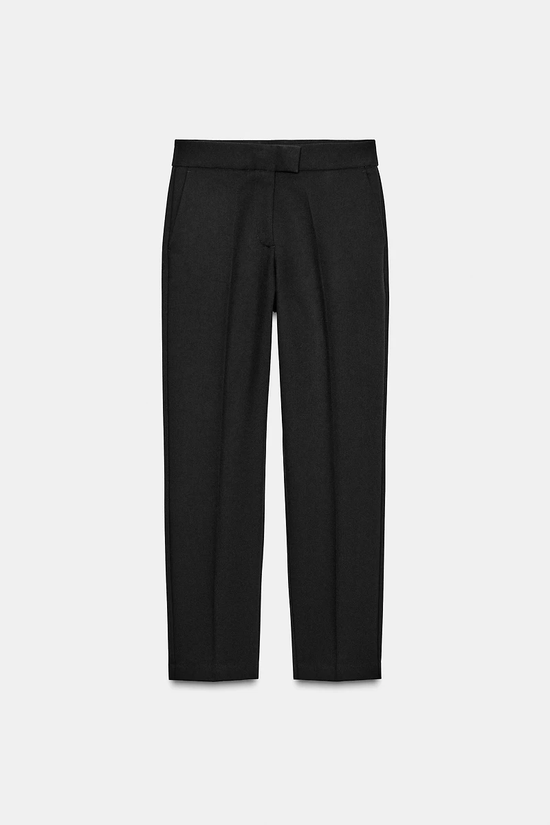 PANTALON DROIT À RAYURES REPASSÉES