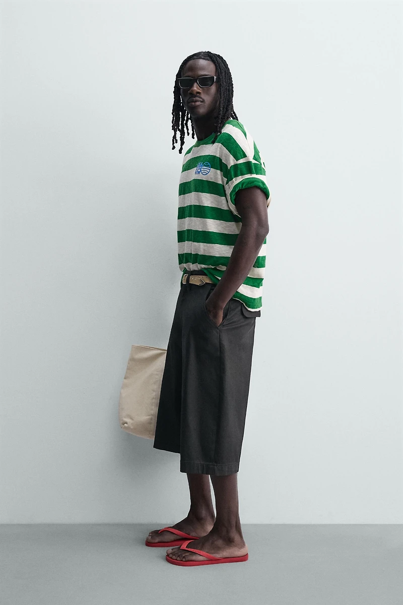CONTRAST PRINT STRIPED T-SHIRT