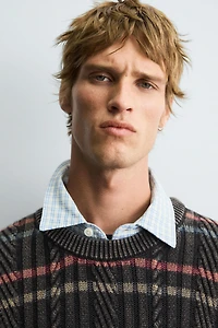 TEXTURED STRIPED SWEATER